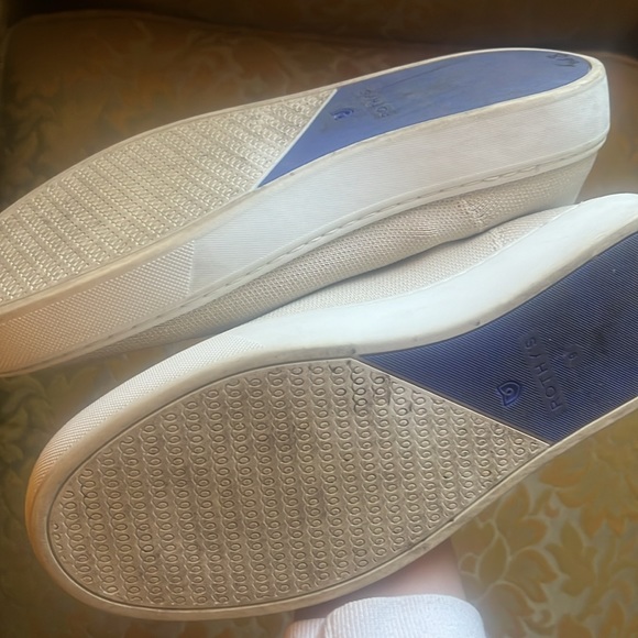 Rothy sneakers size 9 - Picture 4 of 5